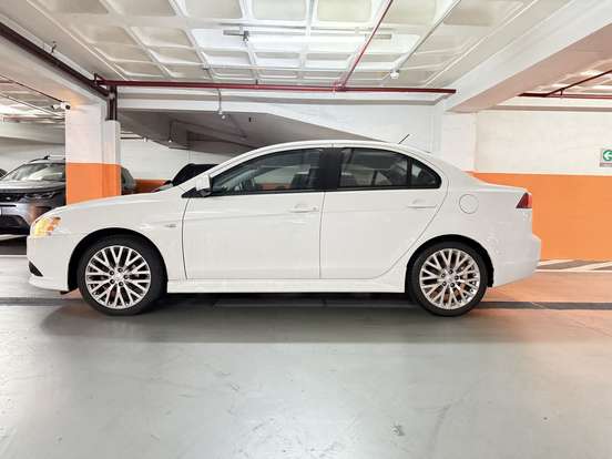 MITSUBISHI-LANCER-2.0 CVT 16V GASOLINA 4P AUTOMÁTICO MITSUBISHI-LANCER-2015