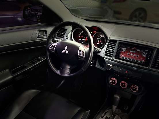 MITSUBISHI-LANCER-2.0 HL 16V GASOLINA 4P AUTOMÁTICO MITSUBISHI-LANCER-2018