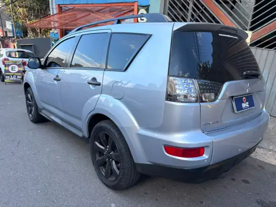 MITSUBISHI-OUTLANDER-2.0 16V GASOLINA 4P AUTOMÁTICO MITSUBISHI-OUTLANDER-2012