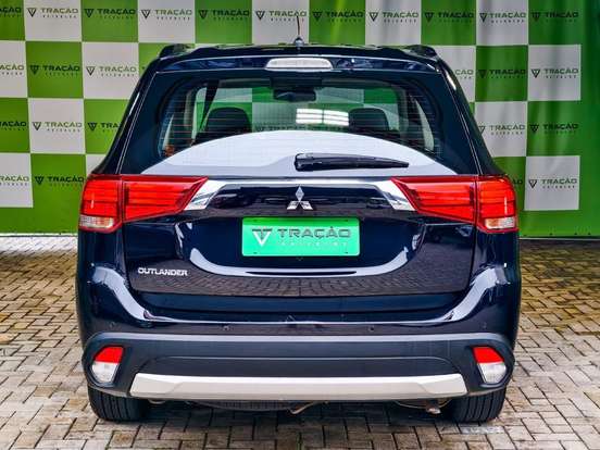 MITSUBISHI-OUTLANDER-2.0 16V GASOLINA 4P AUTOMÁTICO MITSUBISHI-OUTLANDER-2016