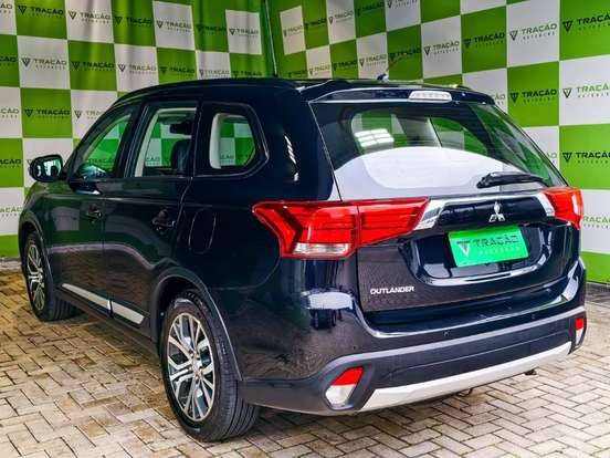 MITSUBISHI-OUTLANDER-2.0 16V GASOLINA 4P AUTOMÁTICO MITSUBISHI-OUTLANDER-2016