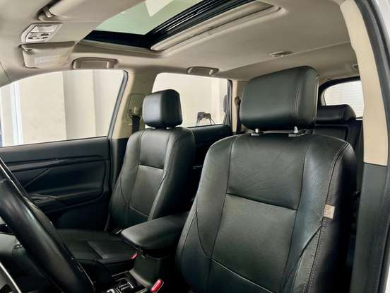 MITSUBISHI-OUTLANDER-2017