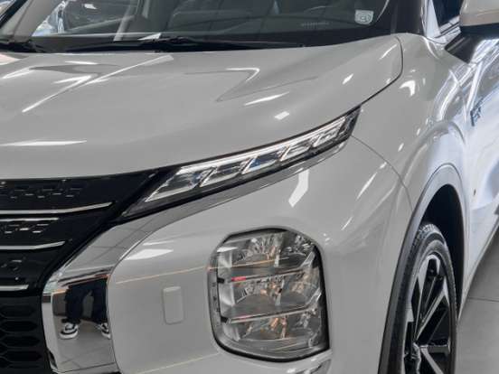 MITSUBISHI-OUTLANDER-2.4 PHEV HPE-S S-AWC DHT MITSUBISHI-OUTLANDER-2025