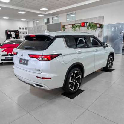 MITSUBISHI-OUTLANDER-2.4 PHEV HPE-S S-AWC DHT MITSUBISHI-OUTLANDER-2025