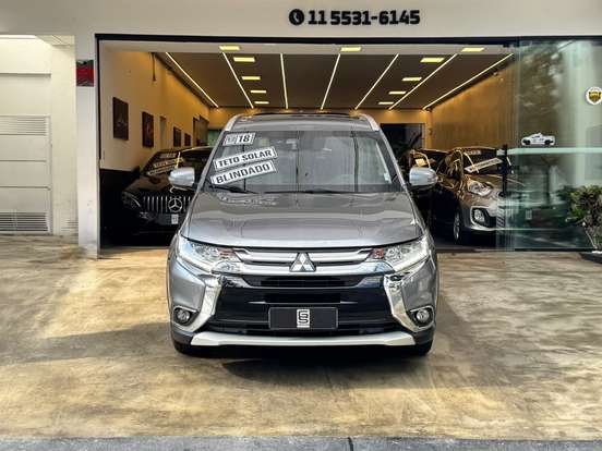 MITSUBISHI-OUTLANDER-3.0 GT 4X4 V6 24V GASOLINA 4P AUTOMÁTICO MITSUBISHI-OUTLANDER-2018