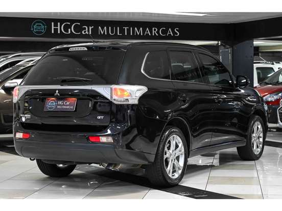 MITSUBISHI-OUTLANDER-3.0 GT 4X4 V6 24V GASOLINA 4P AUTOMÁTICO MITSUBISHI-OUTLANDER-2014