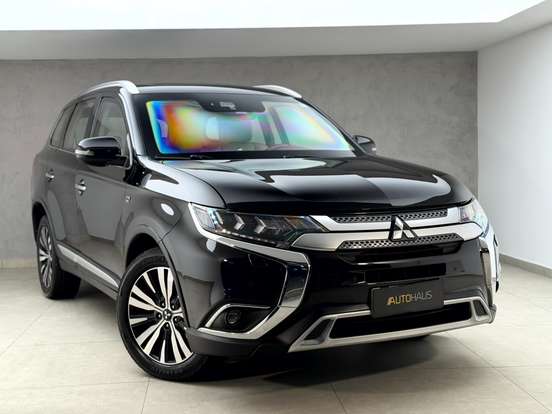 MITSUBISHI-OUTLANDER-2019