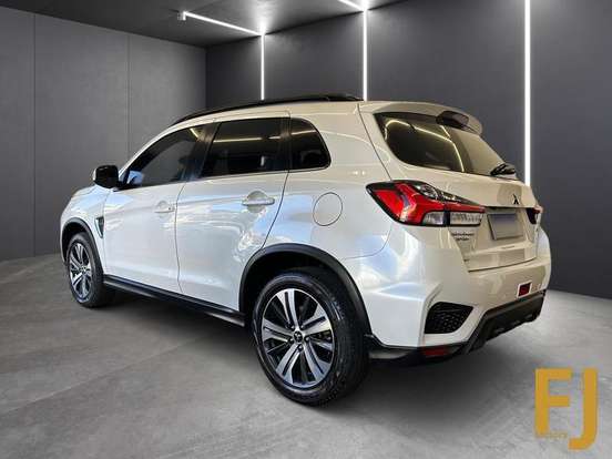 MITSUBISHI-OUTLANDER SPORT-2.0 MIVEC FLEX HPE AUTOMÁTICO MITSUBISHI-OUTLANDER SPORT-2021