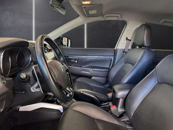 MITSUBISHI-OUTLANDER SPORT-2.0 MIVEC FLEX HPE AUTOMÁTICO MITSUBISHI-OUTLANDER SPORT-2021