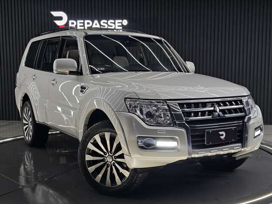 MITSUBISHI-PAJERO-3.2 HPE 4X4 7 LUGARES 16V TURBO INTERCOOLER DIESEL 4P AUTOMÁTICO MITSUBISHI-PAJERO-2018