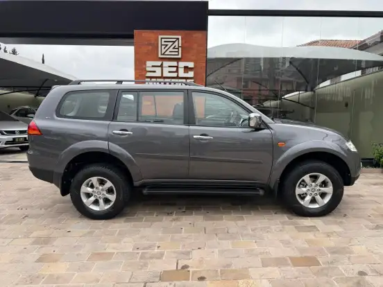 MITSUBISHI-PAJERO DAKAR-3.2 4X4 16V TURBO INTERCOOLER DIESEL 4P AUTOMÁTICO MITSUBISHI-PAJERO DAKAR-2013
