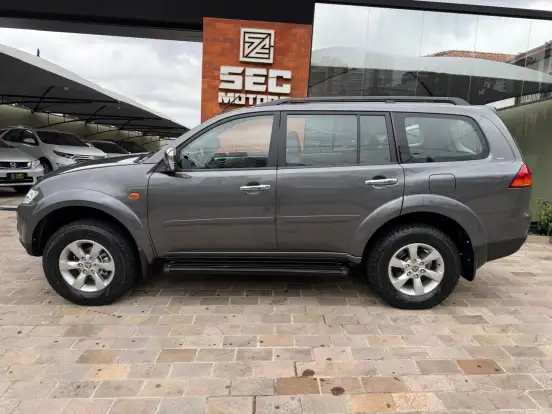 MITSUBISHI-PAJERO DAKAR-3.2 4X4 16V TURBO INTERCOOLER DIESEL 4P AUTOMÁTICO MITSUBISHI-PAJERO DAKAR-2013