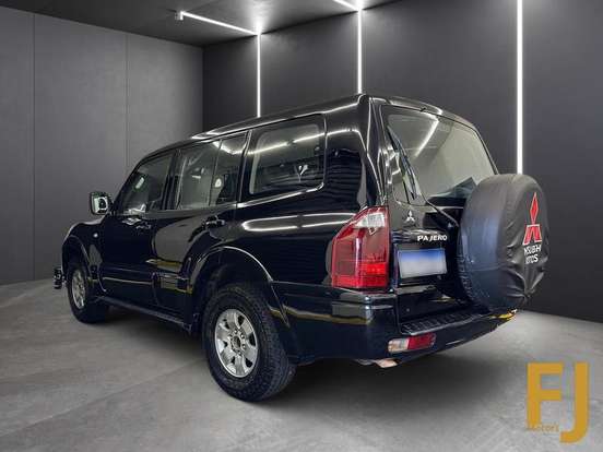 MITSUBISHI-PAJERO FULL-3.2 GLS 4X4 16V TURBO INTERCOOLER DIESEL 4P AUTOMÁTICO MITSUBISHI-PAJERO FULL-2002