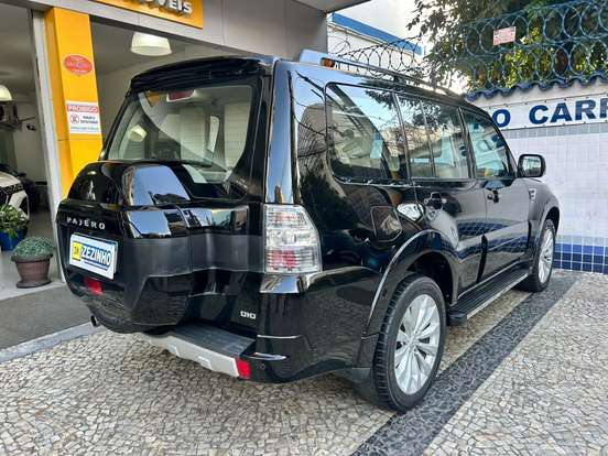 MITSUBISHI-PAJERO FULL-3.2 HPE 4X4 16V TURBO INTERCOOLER DIESEL 4P AUTOMÁTICO MITSUBISHI-PAJERO FULL-2017