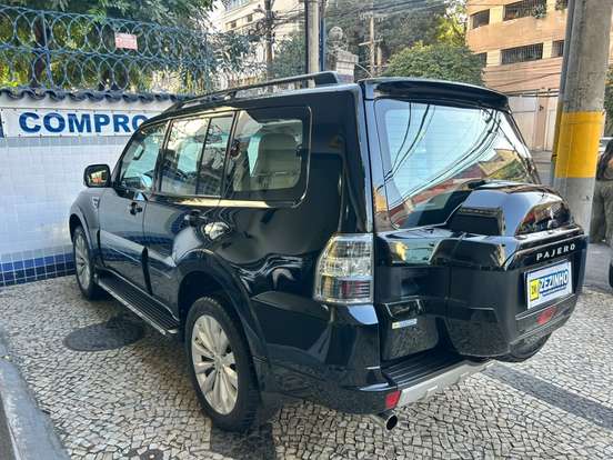 MITSUBISHI-PAJERO FULL-3.2 HPE 4X4 16V TURBO INTERCOOLER DIESEL 4P AUTOMÁTICO MITSUBISHI-PAJERO FULL-2017