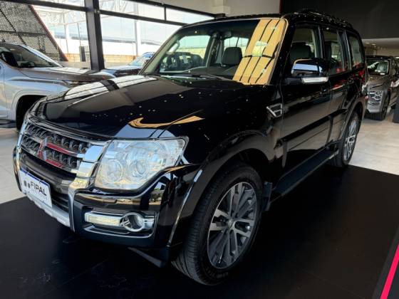 MITSUBISHI PAJERO FULL 3.2 HPE 4X4 16V TURBO INTERCOOLER DIESEL 4P AUTOMÁTICO