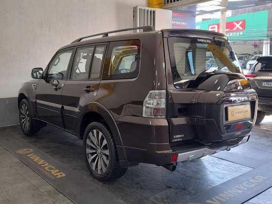 MITSUBISHI-PAJERO FULL-3.2 HPE 4X4 16V TURBO INTERCOOLER DIESEL 4P AUTOMÁTICO MITSUBISHI-PAJERO FULL-2018