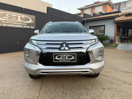 MITSUBISHI PAJERO SPORT 2.4 16V MIVEC TURBO DIESEL HPE AWD AUTOMÁTICO