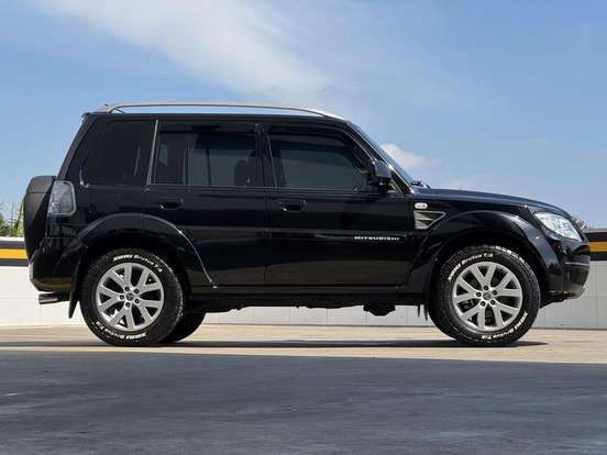 MITSUBISHI-PAJERO TR4-2.0 4X2 16V 140CV FLEX 4P AUTOMÁTICO MITSUBISHI-PAJERO TR4-2013