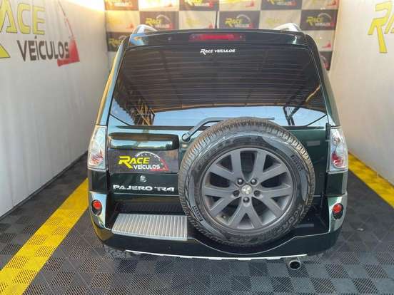 MITSUBISHI-PAJERO TR4-2012