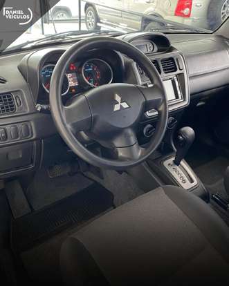 MITSUBISHI-PAJERO TR4-2013