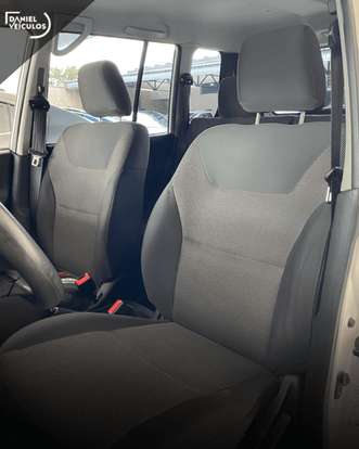 MITSUBISHI-PAJERO TR4-2013