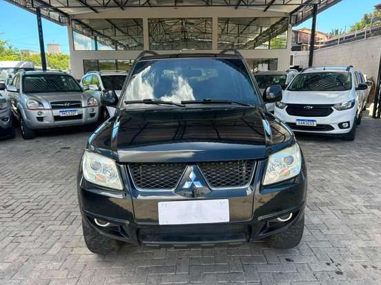 MITSUBISHI-PAJERO TR4-2.0 4X4 16V 140CV FLEX 4P AUTOMÁTICO MITSUBISHI-PAJERO TR4-2011