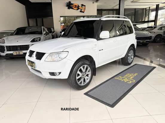 MITSUBISHI-PAJERO TR4-2.0 4X4 16V 140CV FLEX 4P AUTOMÁTICO MITSUBISHI-PAJERO TR4-2012
