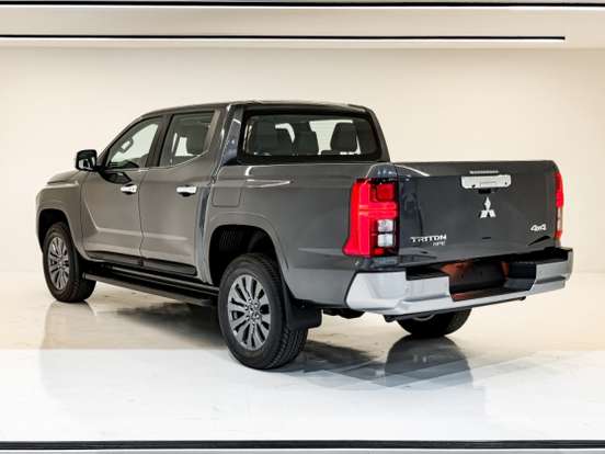 MITSUBISHI-TRITON-2.4 BITURBO DIESEL CD HPE 4X4 AUTOMÁTICO MITSUBISHI-TRITON-2026