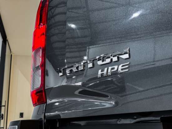 MITSUBISHI-TRITON-2026