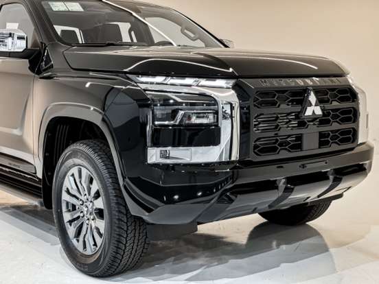 MITSUBISHI-TRITON-2.4 BITURBO DIESEL CD HPE 4X4 AUTOMÁTICO MITSUBISHI-TRITON-2026
