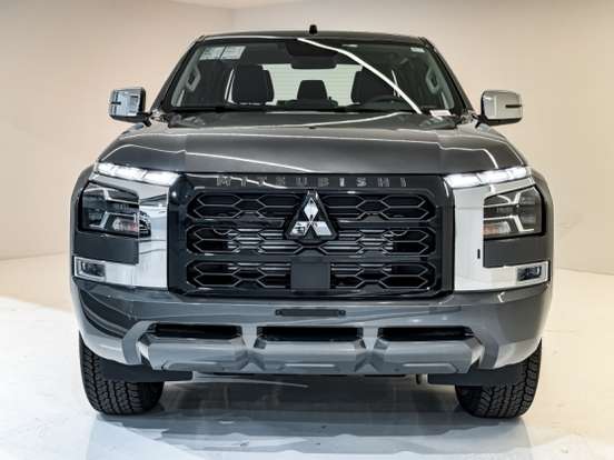 MITSUBISHI-TRITON-2026