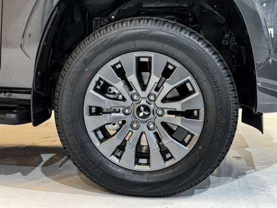 MITSUBISHI-TRITON-2.4 BITURBO DIESEL CD HPE 4X4 AUTOMÁTICO MITSUBISHI-TRITON-2026