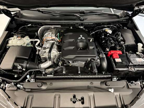 MITSUBISHI-TRITON-2.4 BITURBO DIESEL CD HPE 4X4 AUTOMÁTICO MITSUBISHI-TRITON-2026