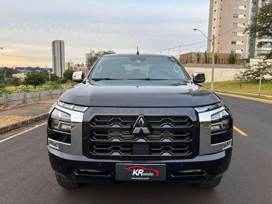 MITSUBISHI-TRITON-2.4 BITURBO DIESEL CD HPE-S 4X4 AUTOMÁTICO MITSUBISHI-TRITON-2025