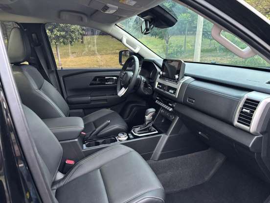 MITSUBISHI-TRITON-2025