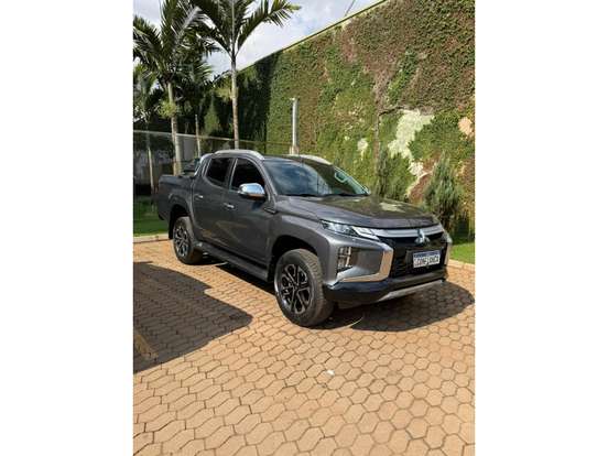 MITSUBISHI-TRITON-2024
