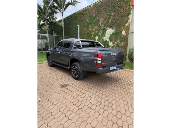 MITSUBISHI-TRITON-2.4 BITURBO DIESEL CD HPE-S 4X4 AUTOMÁTICO MITSUBISHI-TRITON-2024