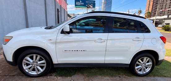 MITSUBISHI-ASX-2011