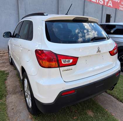 MITSUBISHI-ASX-2011