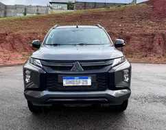 MITSUBISHI L200 TRITON 2.4 16V TURBO DIESEL SPORT HPE CD 4P 4X4 AUTOMÁTICO MITSUBISHI L200 TRITON 2.4 16V TURBO DIESEL SPORT HPE CD 4P 4X4 AUTOMÁTICO