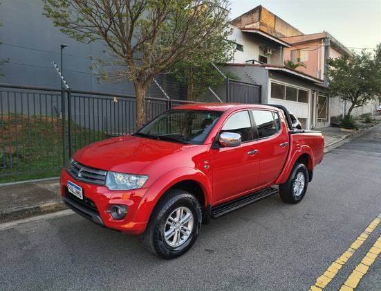 MITSUBISHI L200 TRITON 3.5 HPE 4X4 CD V6 24V FLEX 4P AUTOMÁTICO