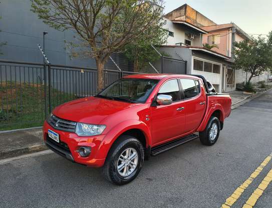 MITSUBISHI-L200 TRITON-3.5 HPE 4X4 CD V6 24V FLEX 4P AUTOMÁTICO MITSUBISHI-L200 TRITON-2015