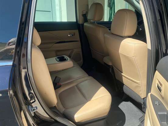 MITSUBISHI-OUTLANDER-2.2 4X4 16V DIESEL 4P AUTOMÁTICO MITSUBISHI-OUTLANDER-2015