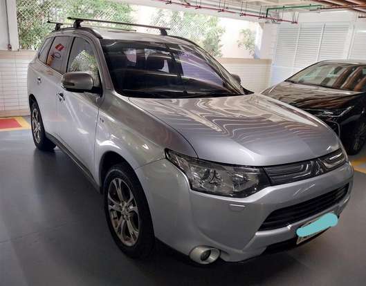 MITSUBISHI-OUTLANDER-3.0 GT 4X4 V6 24V GASOLINA 4P AUTOMÁTICO MITSUBISHI-OUTLANDER-2014
