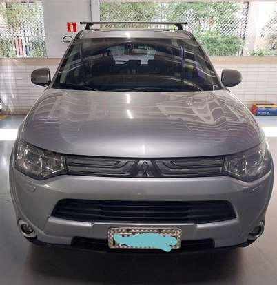 MITSUBISHI-OUTLANDER-3.0 GT 4X4 V6 24V GASOLINA 4P AUTOMÁTICO MITSUBISHI-OUTLANDER-2014