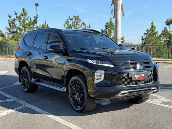 MITSUBISHI PAJERO SPORT 2.4 16V MIVEC TURBO DIESEL LEGEND BLACK AWD AUTOMÁTICO