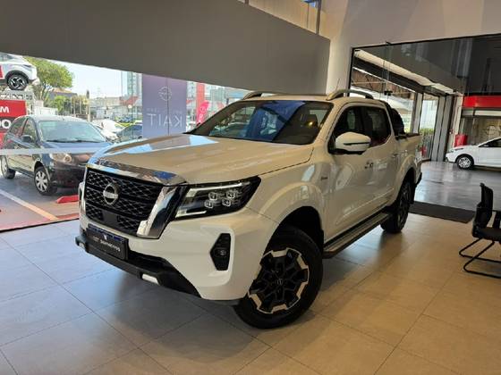 NISSAN FRONTIER 2.3 16V TURBO DIESEL PLATINUM CD 4X4 AUTOMÁTICO