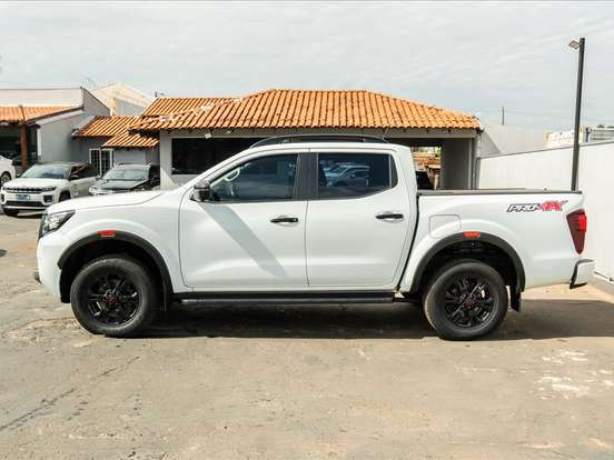 NISSAN-FRONTIER-2.3 16V TURBO DIESEL PRO4X CD 4X4 AUTOMÁTICO NISSAN-FRONTIER-2023