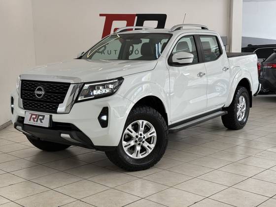 NISSAN FRONTIER 2.3 16V TURBO DIESEL XE CD 4X4 AUTOMÁTICO